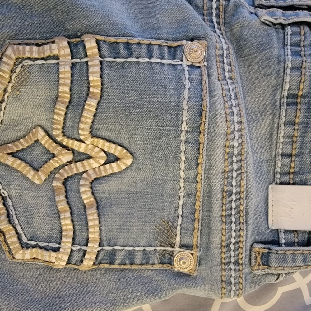 Maurices Capri
